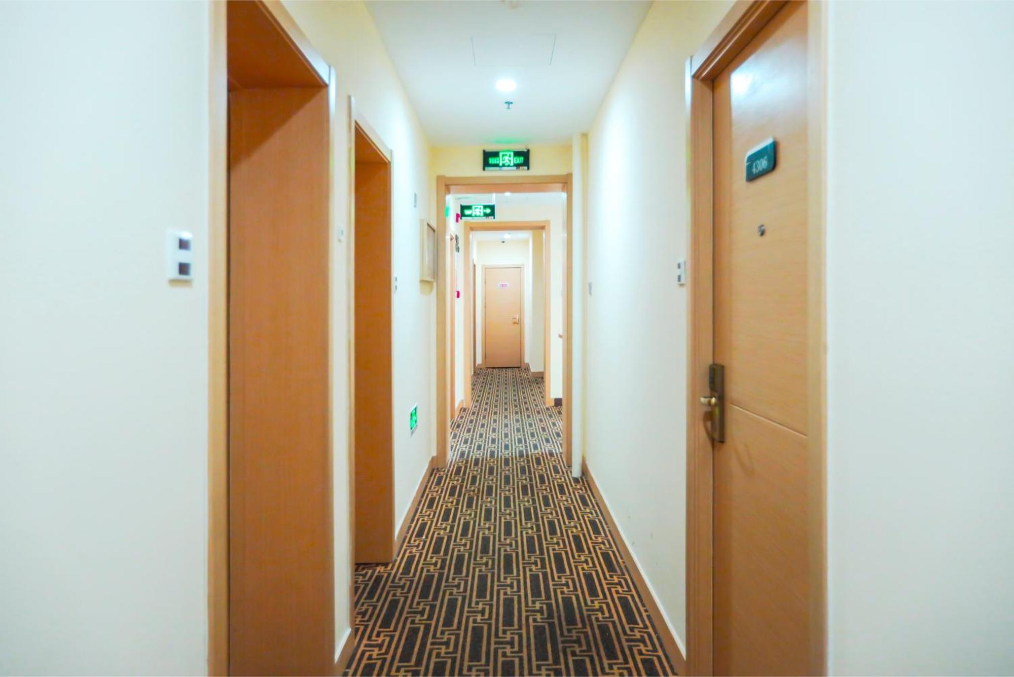 Zhong An Hotel Beijing Former Residence Of Journalist Edgar Snow -Free Laundry Service,Free Freshly Ground Coffee,Provide Tourism And Ticketing Service ,English Service ,Near Tian'Anmen Forbidden City,Wangfujing Walking Street מראה חיצוני תמונה