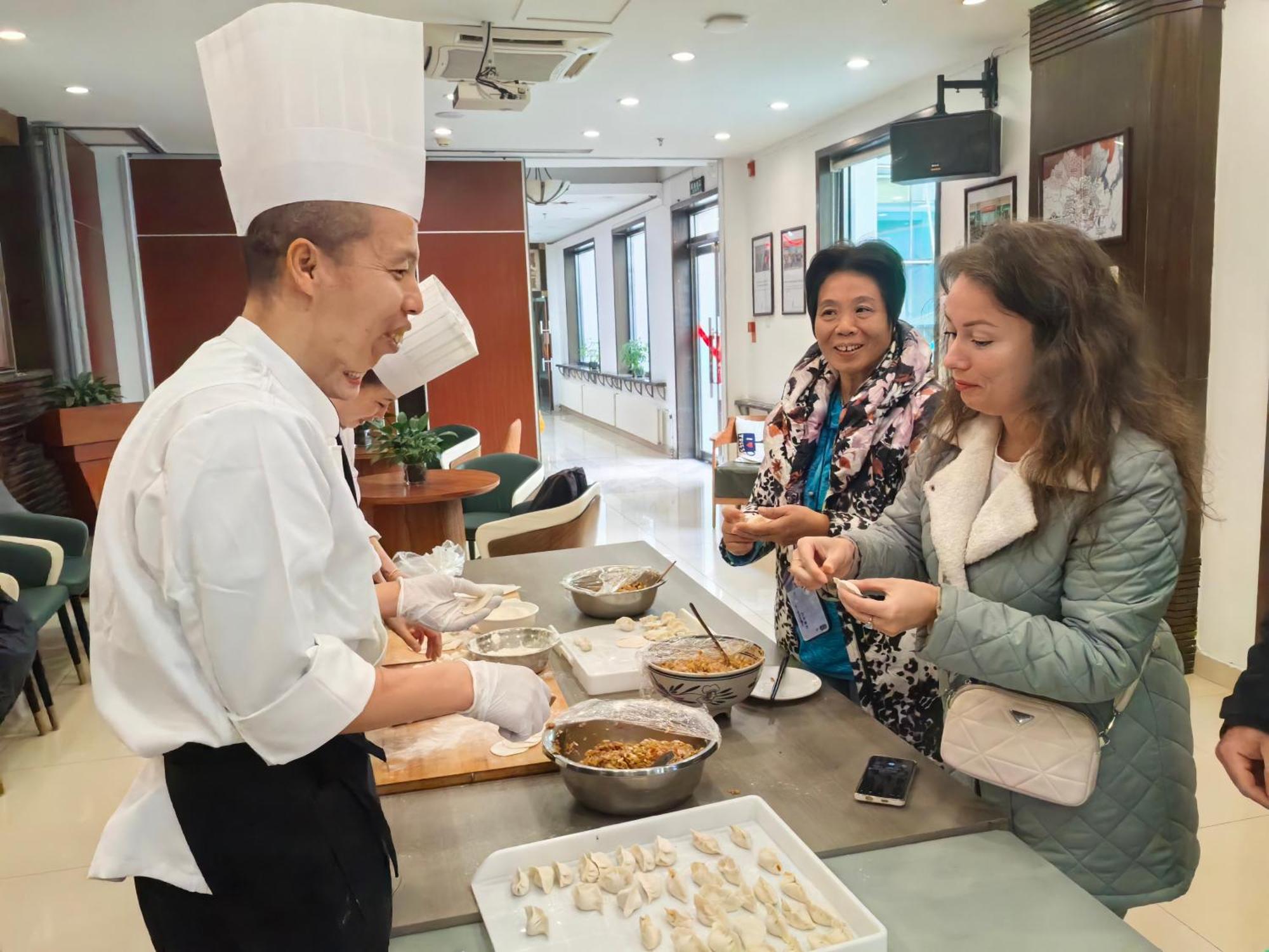 Zhong An Hotel Beijing Former Residence Of Journalist Edgar Snow -Free Laundry Service,Free Freshly Ground Coffee,Provide Tourism And Ticketing Service ,English Service ,Near Tian'Anmen Forbidden City,Wangfujing Walking Street מראה חיצוני תמונה